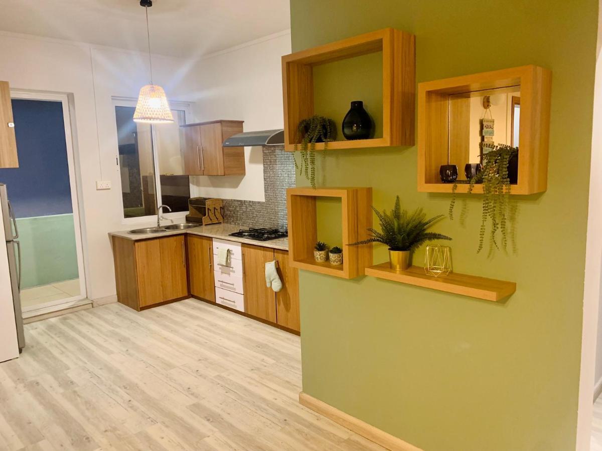 Ibiza Apartment - 150M From The Beach Flic en Flac Bagian luar foto